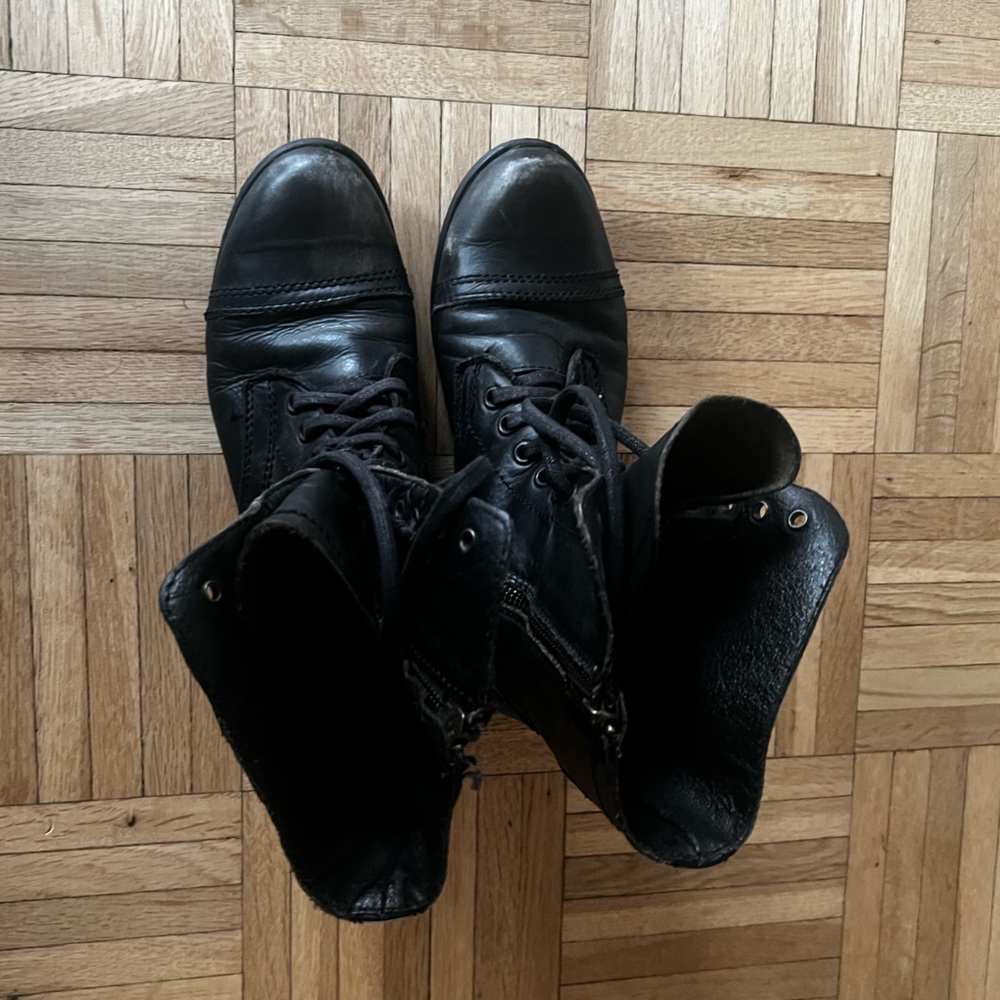 Steve Madden. Women’s Combat type Boots.